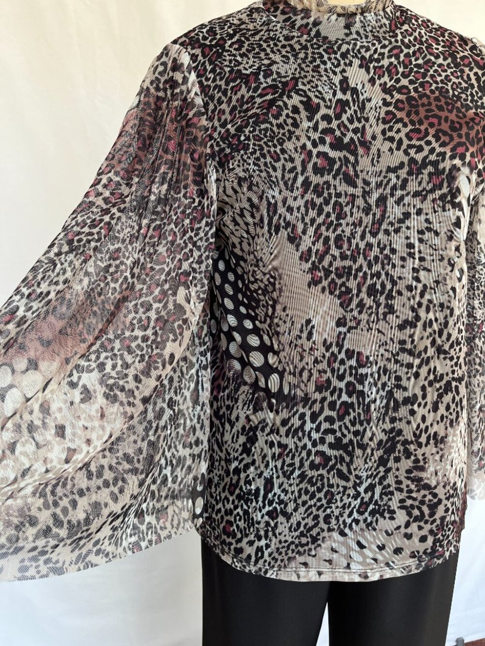 Chico’s Cheetah/Snake Print Mock Neck Mesh Blouse – US 0 / Small